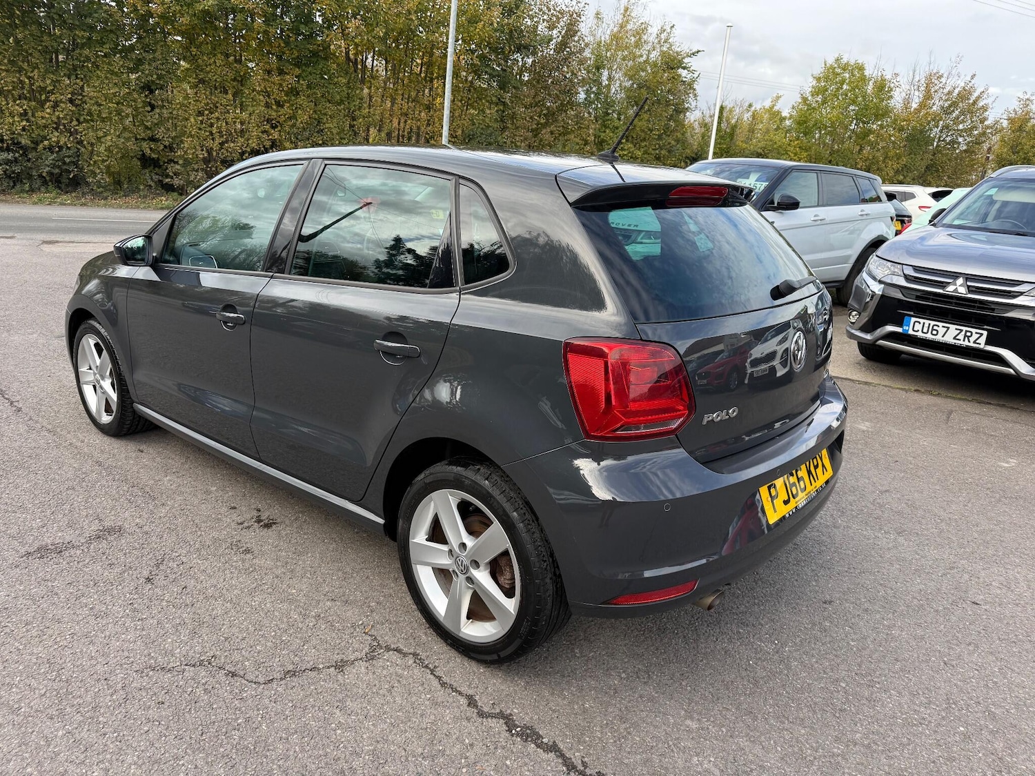 Used Volkswagen Polo 2016 for sale - 76990619: Photo 5