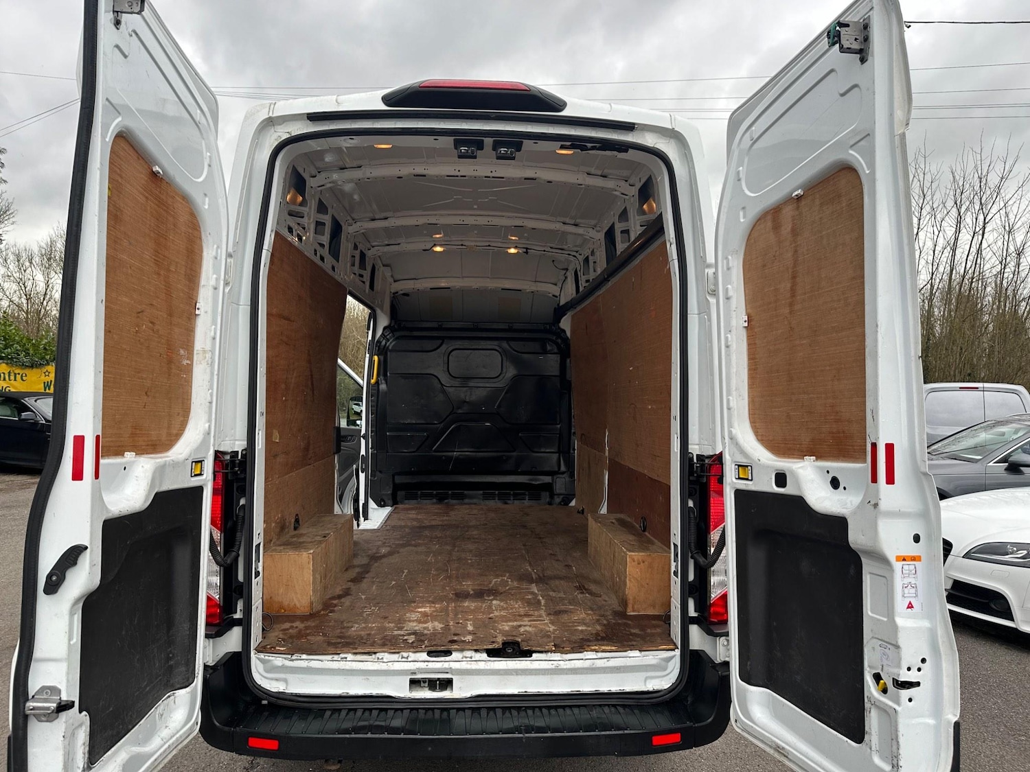 Used Ford Transit 2020 for sale - 76990513: Photo 23