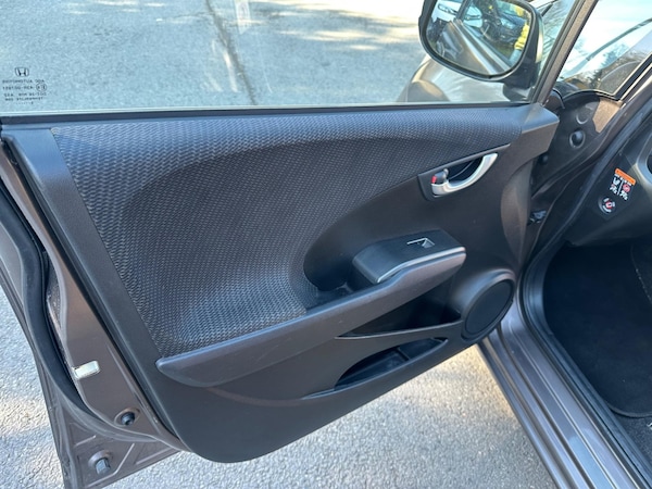 Used Honda Jazz 2013 for sale - 73905310: Photo 17