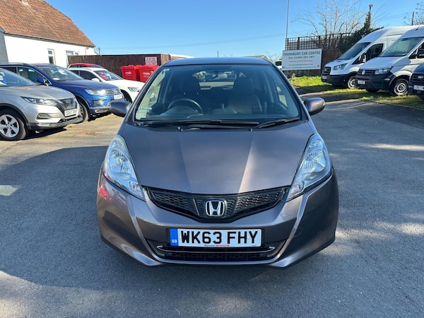 Used Honda Jazz 2013 for sale - 73905310: Photo 2