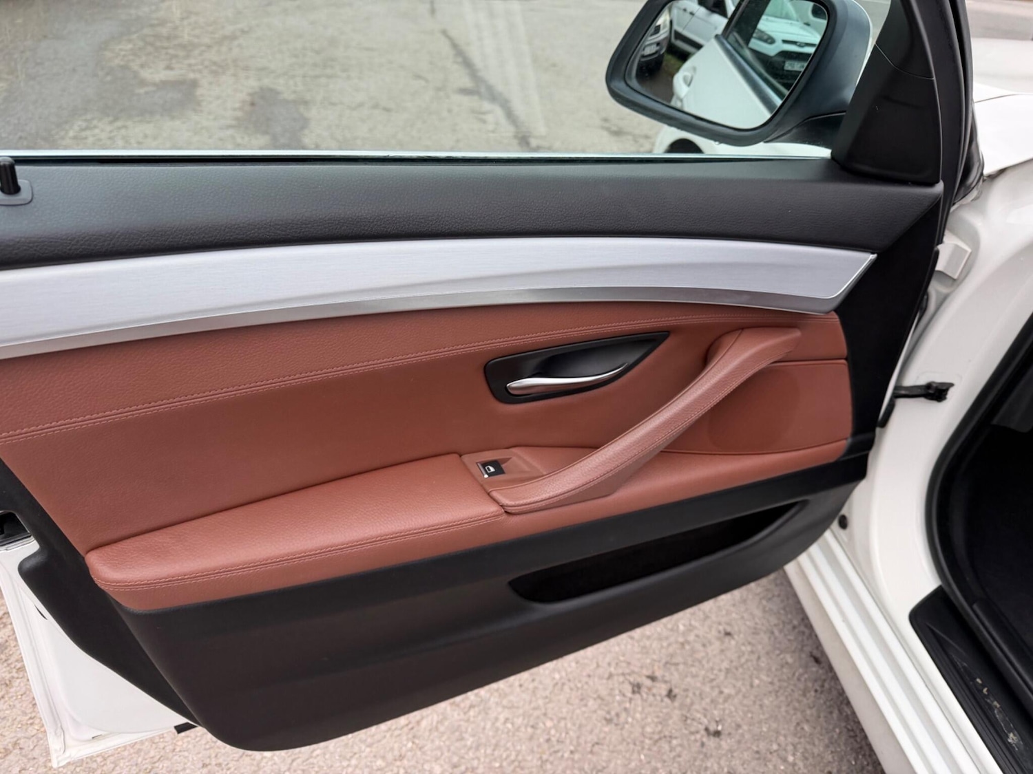 Used BMW 5 Series 2010 for sale - 77683123: Photo 26