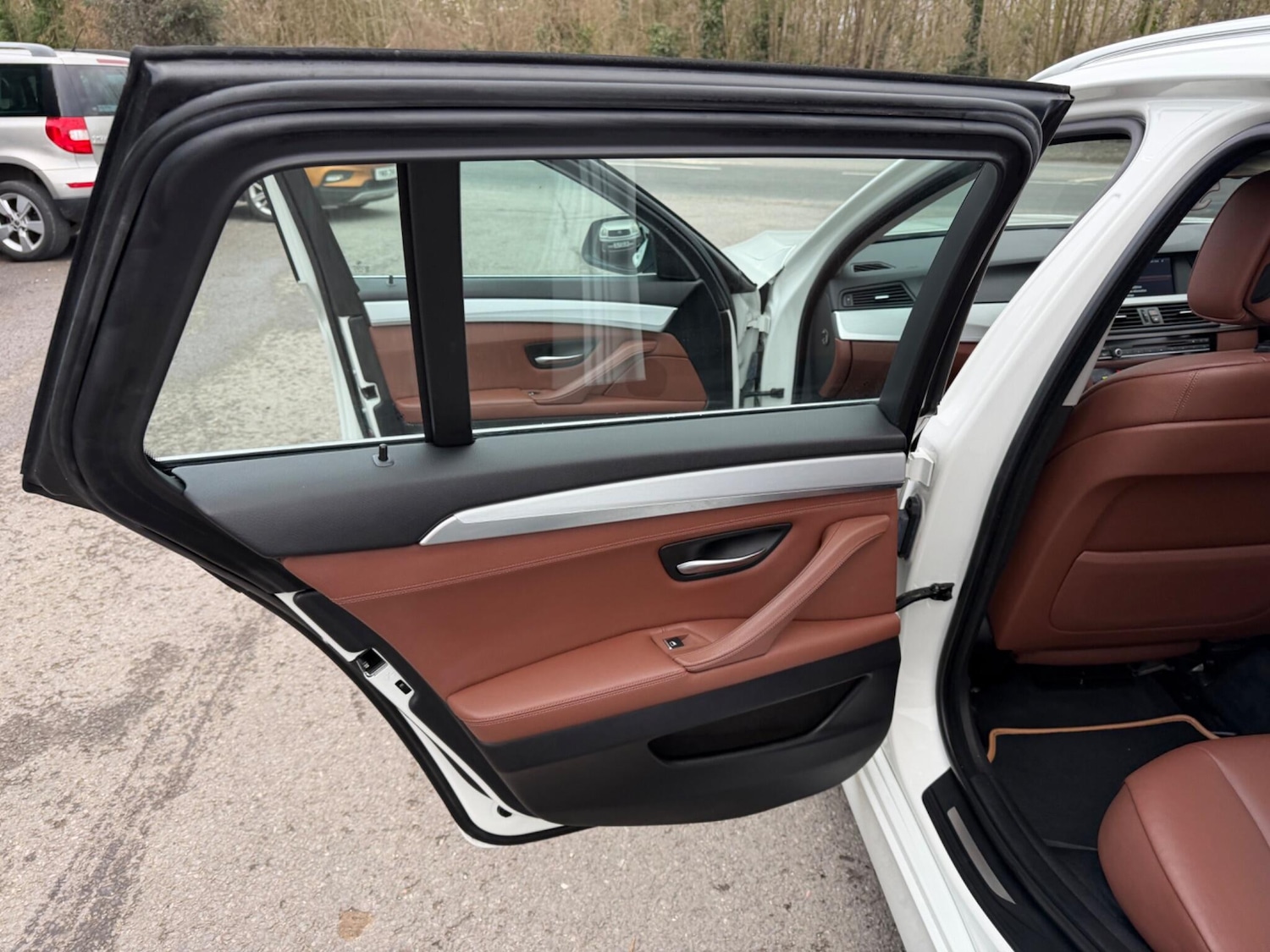 Used BMW 5 Series 2010 for sale - 77683123: Photo 30