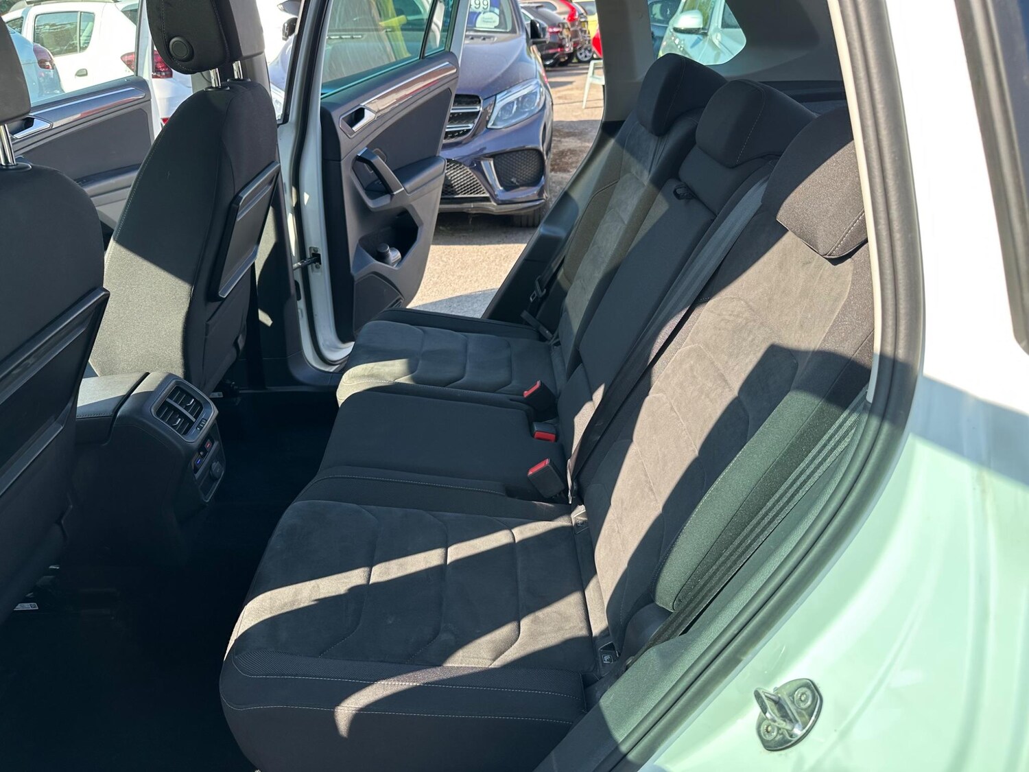 Used Volkswagen Tiguan 2017 for sale - 76645018: Photo 28