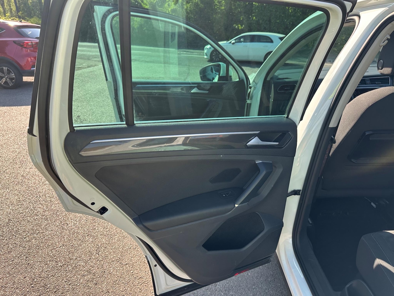 Used Volkswagen Tiguan 2017 for sale - 76645018: Photo 30