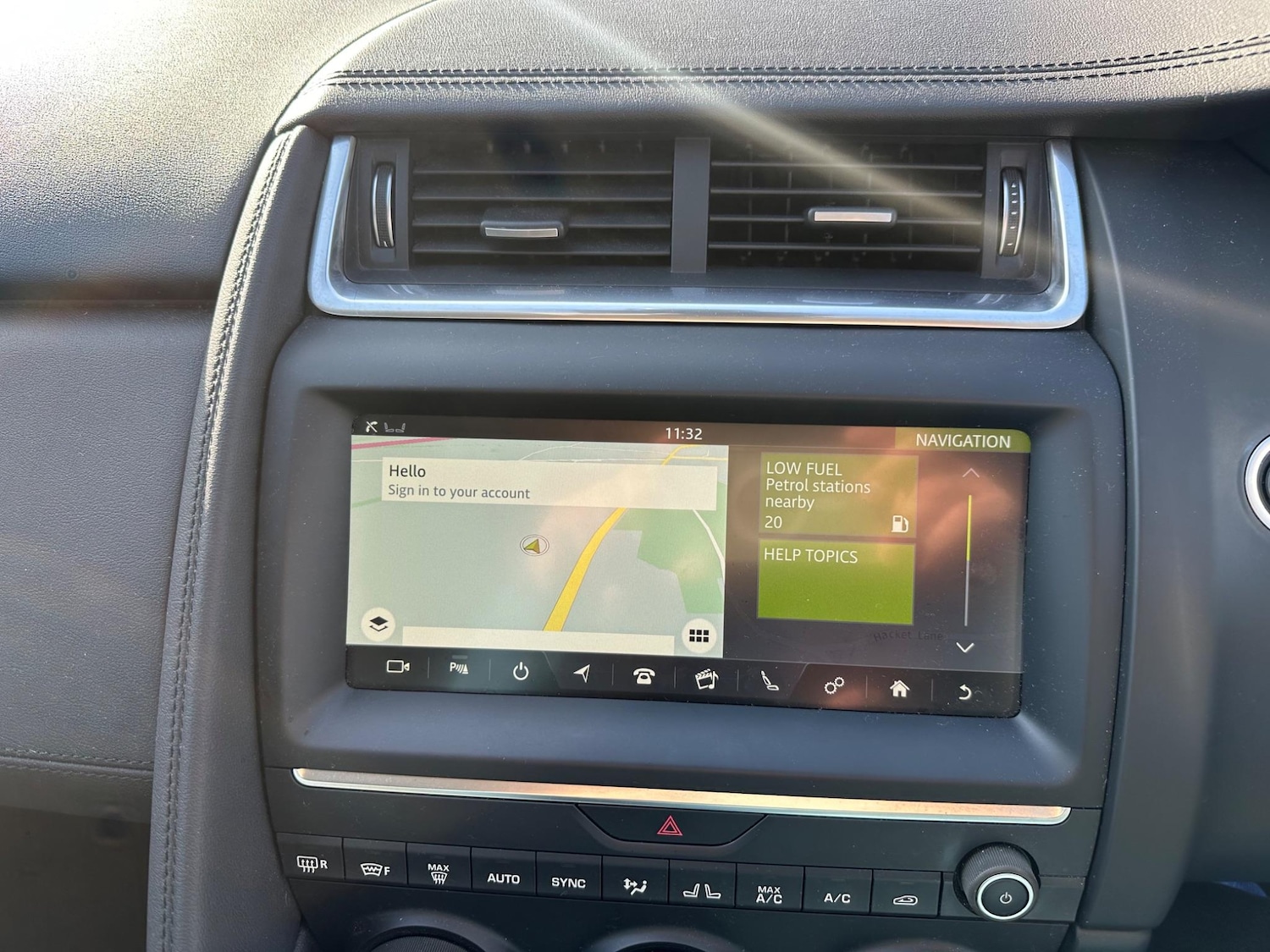 Used Jaguar E-Pace 2018 for sale - 76997111: Photo 12