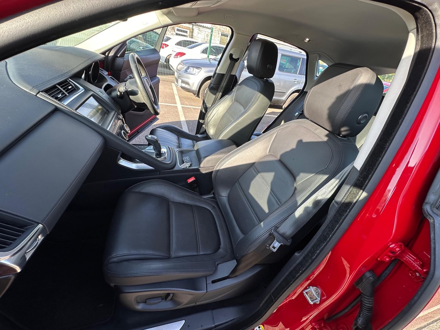 Used Jaguar E-Pace 2018 for sale - 76997111: Photo 28