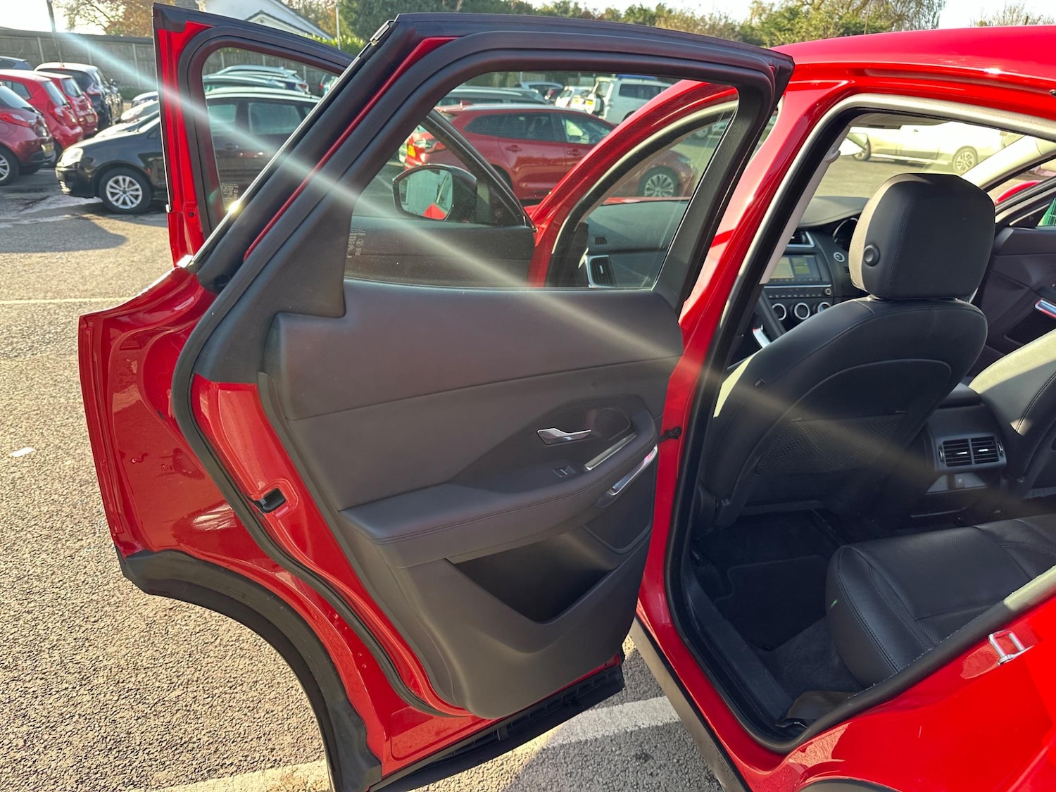 Used Jaguar E-Pace 2018 for sale - 76997111: Photo 32