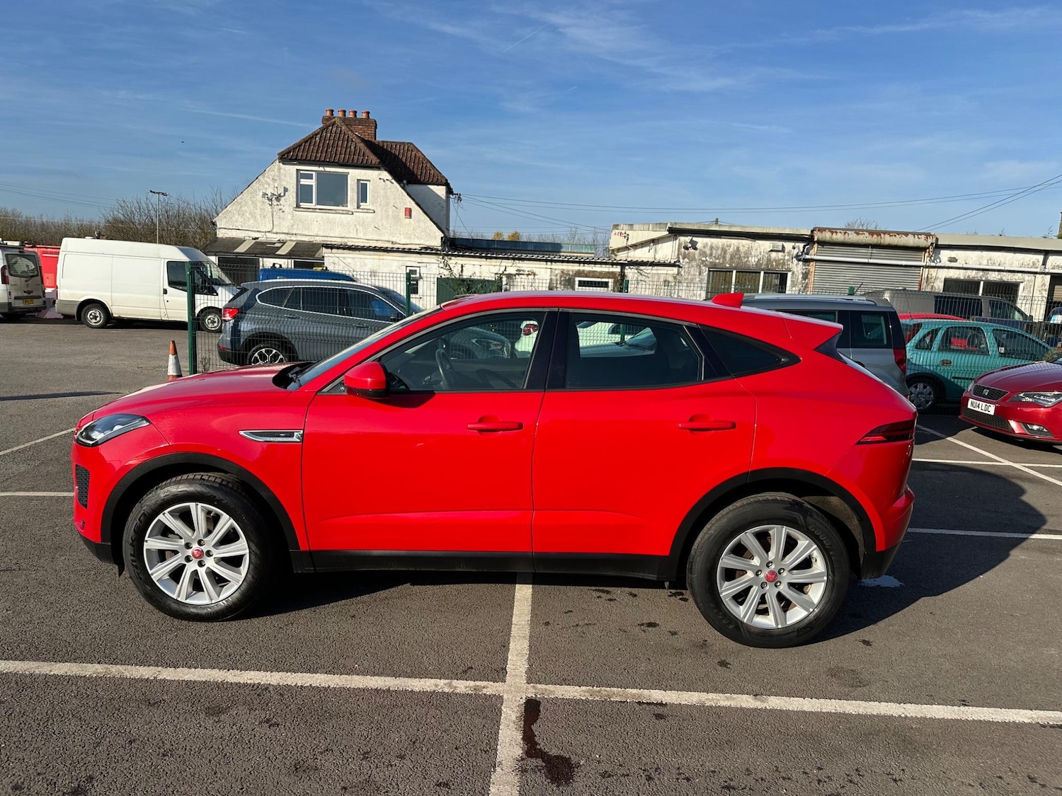 Used Jaguar E-Pace 2018 for sale - 76997111: Photo 8