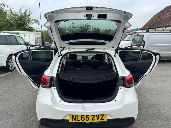 Used Mazda Mazda2 2015 for sale - 74477789: Photo 33