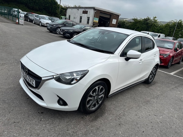 Used Mazda Mazda2 2015 for sale - 74477789: Photo 4