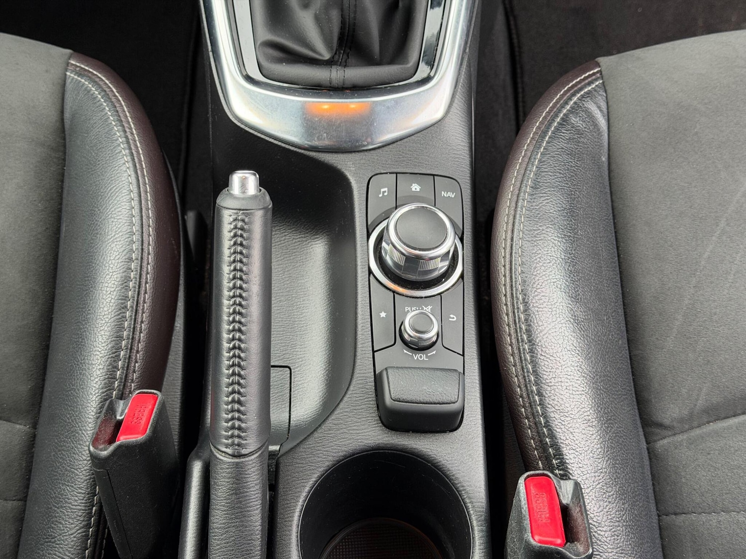 Used Mazda Mazda2 2017 for sale - 77538179: Photo 19