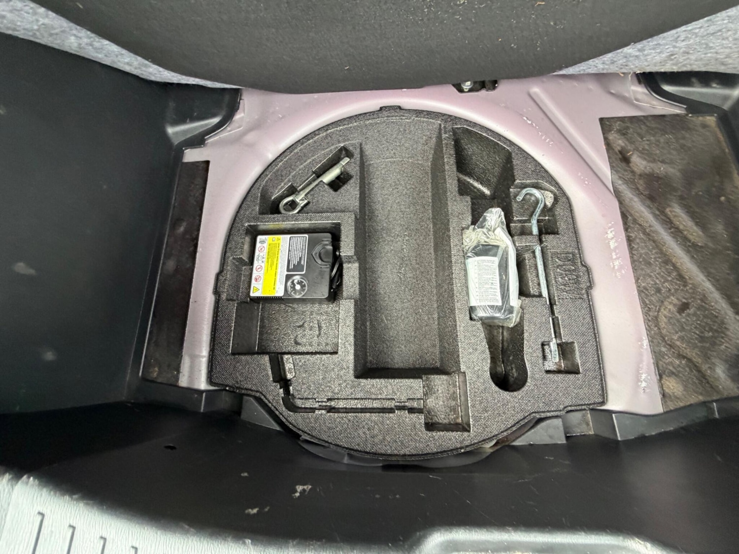 Used Mazda Mazda2 2017 for sale - 77538179: Photo 32