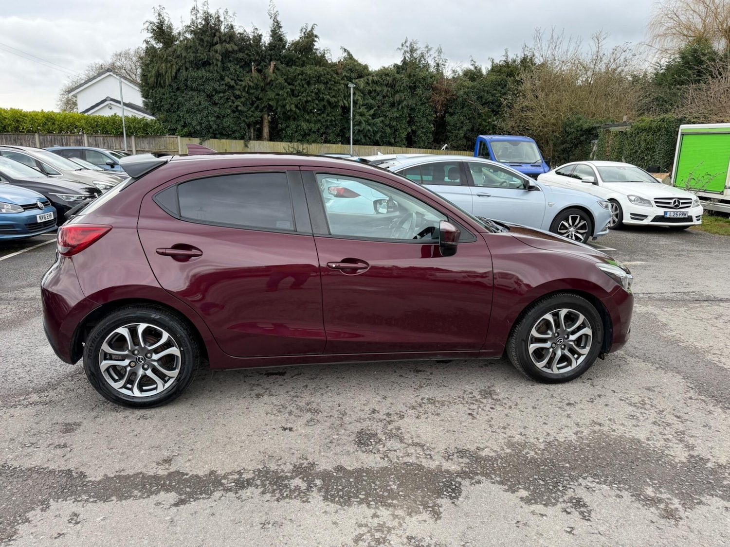 Used Mazda Mazda2 2017 for sale - 77538179: Photo 8