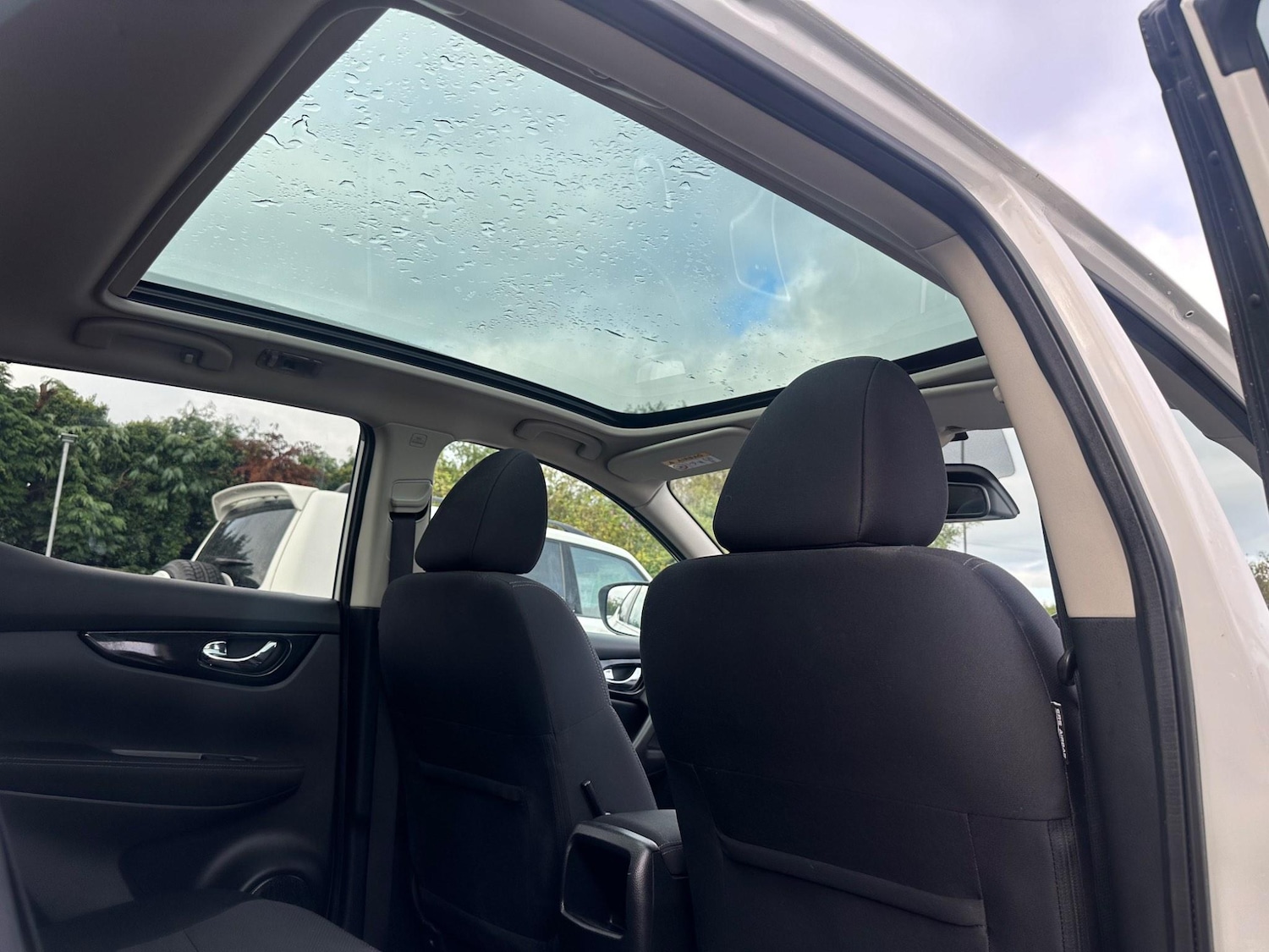 Used Nissan Qashqai 2016 for sale - 76993536: Photo 18