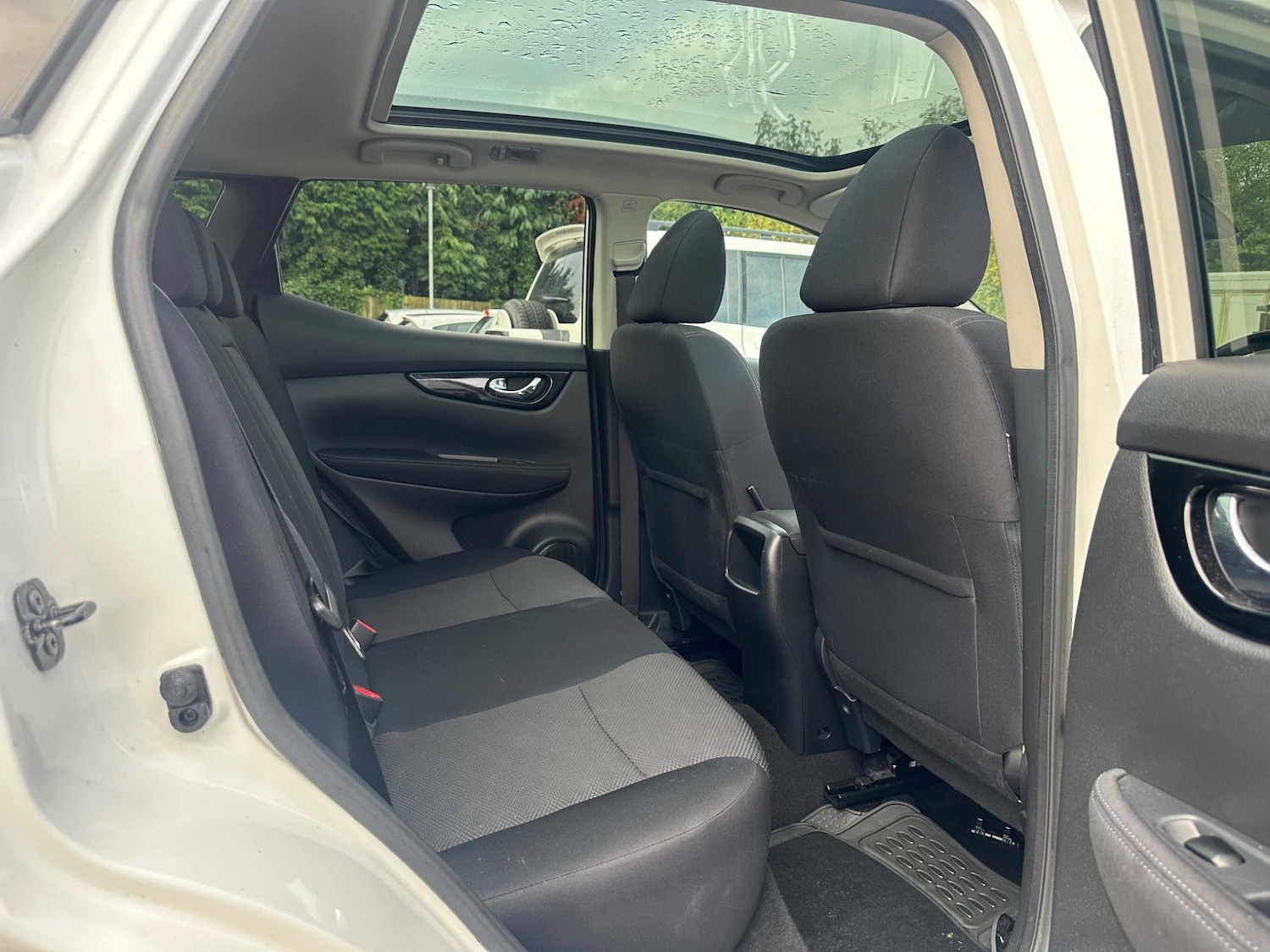 Used Nissan Qashqai 2016 for sale - 76993536: Photo 23