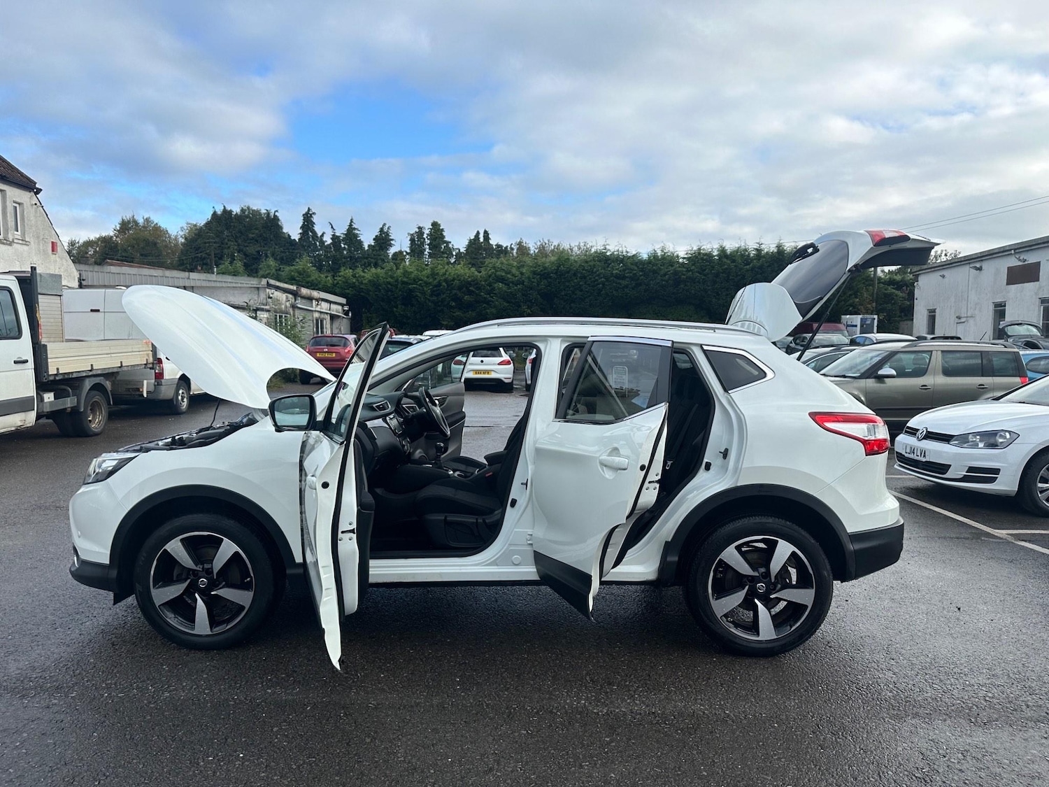 Used Nissan Qashqai 2016 for sale - 76993536: Photo 39