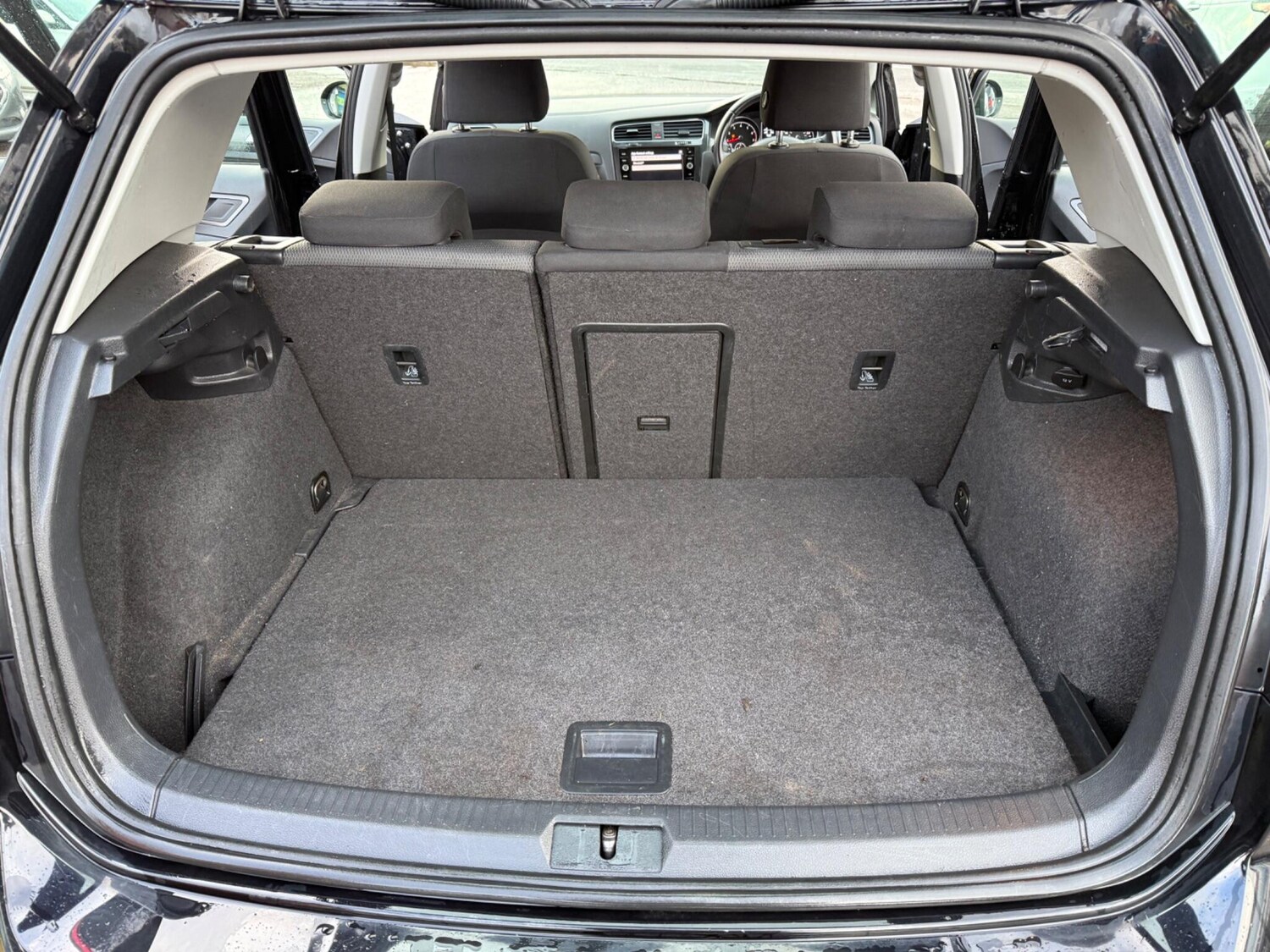 Used Volkswagen Golf 2017 for sale - 77479053: Photo 24