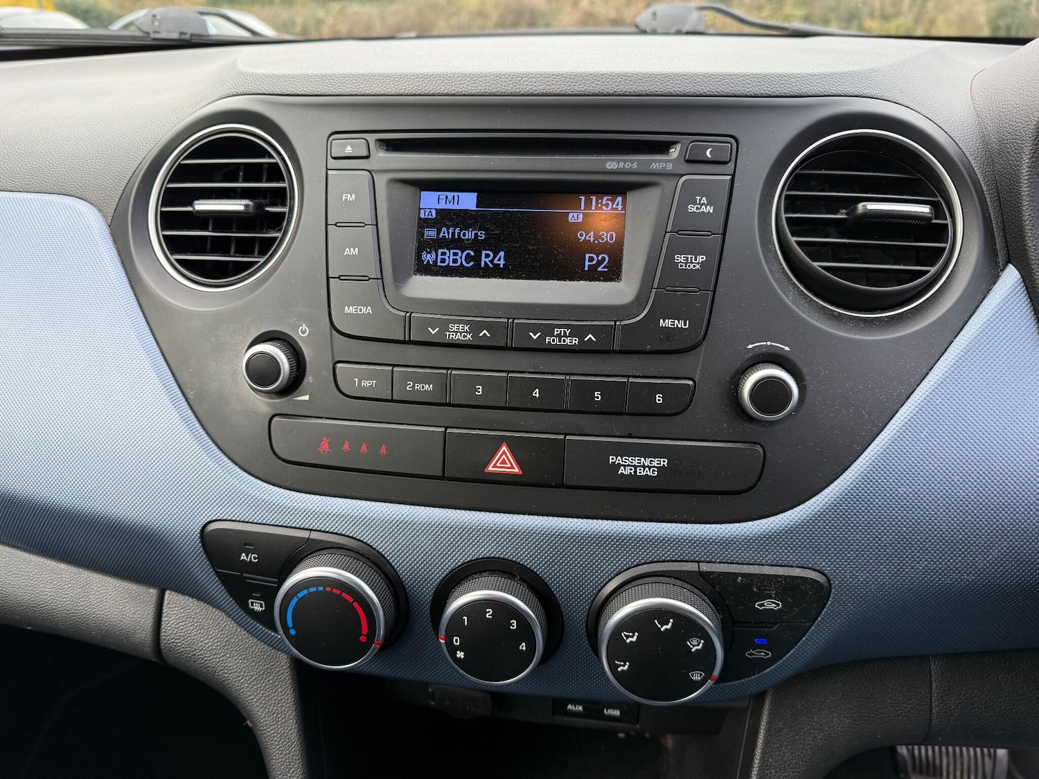 Used Hyundai i10 2014 for sale - 76714217: Photo 10