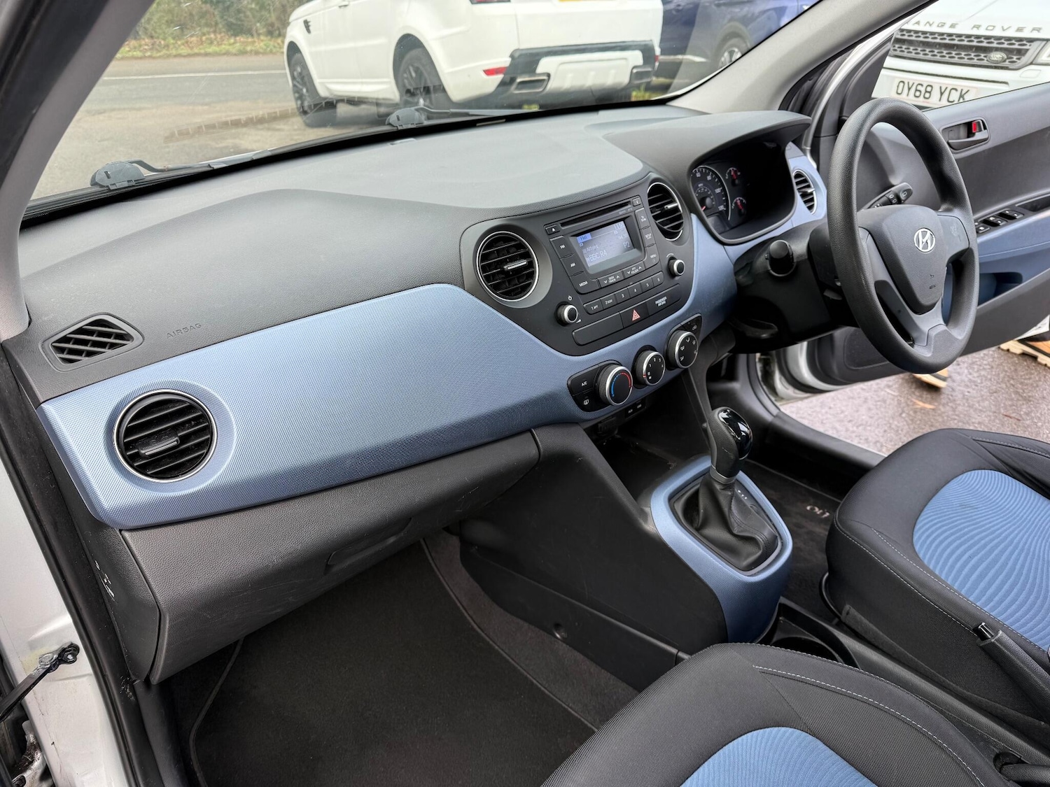 Used Hyundai i10 2014 for sale - 76714217: Photo 13