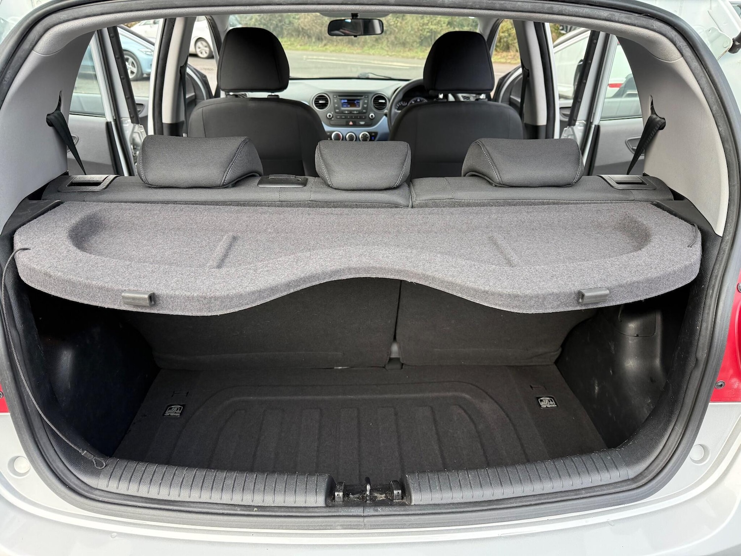 Used Hyundai i10 2014 for sale - 76714217: Photo 22