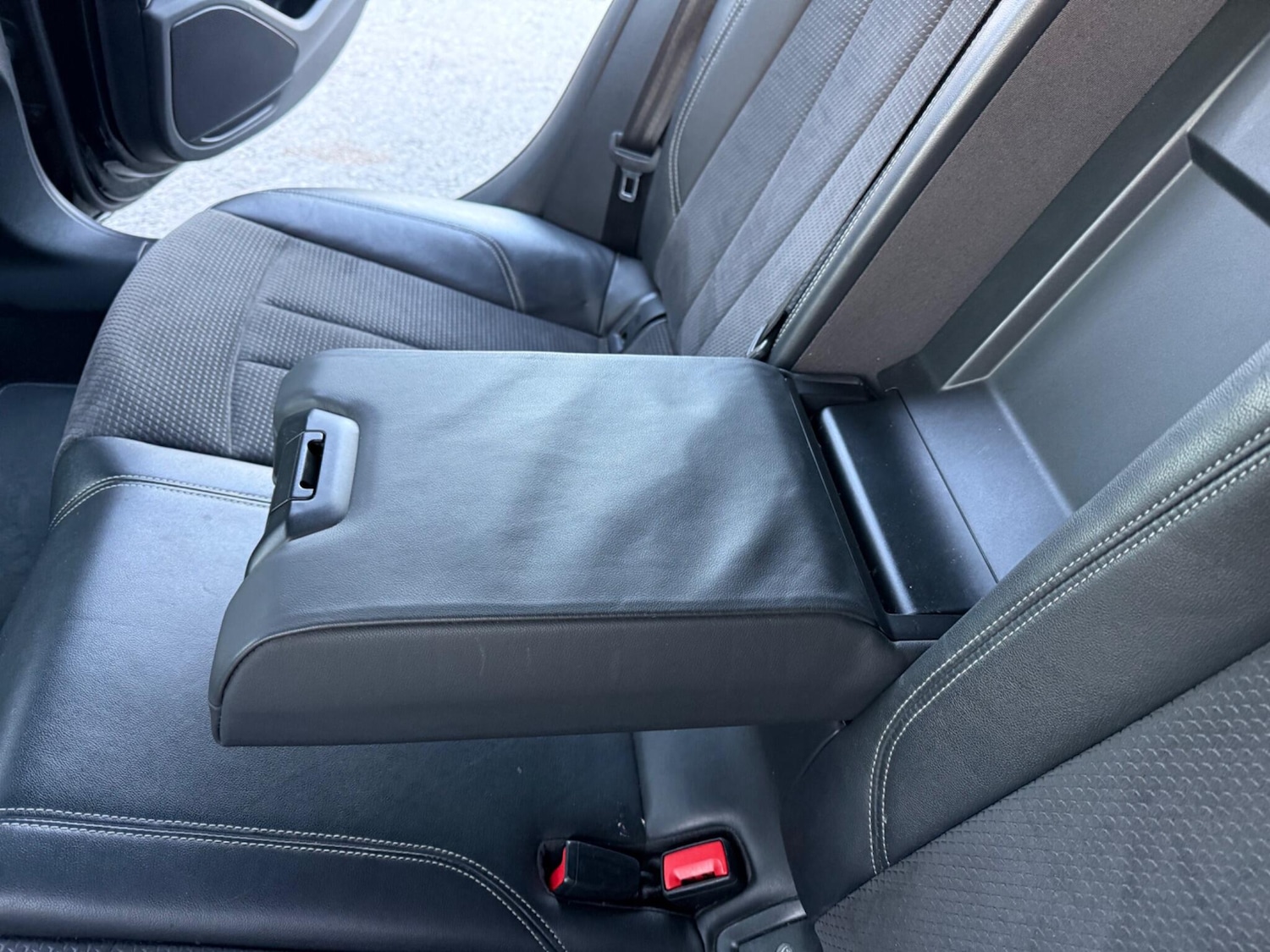 Used Audi A4 2017 for sale - 77657498: Photo 27