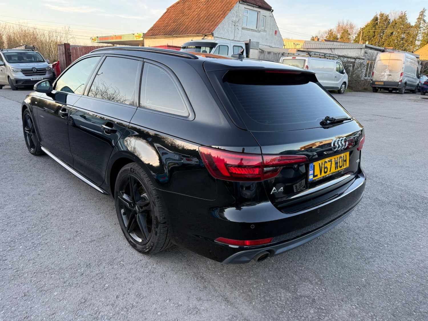 Used Audi A4 2017 for sale - 77657498: Photo 5