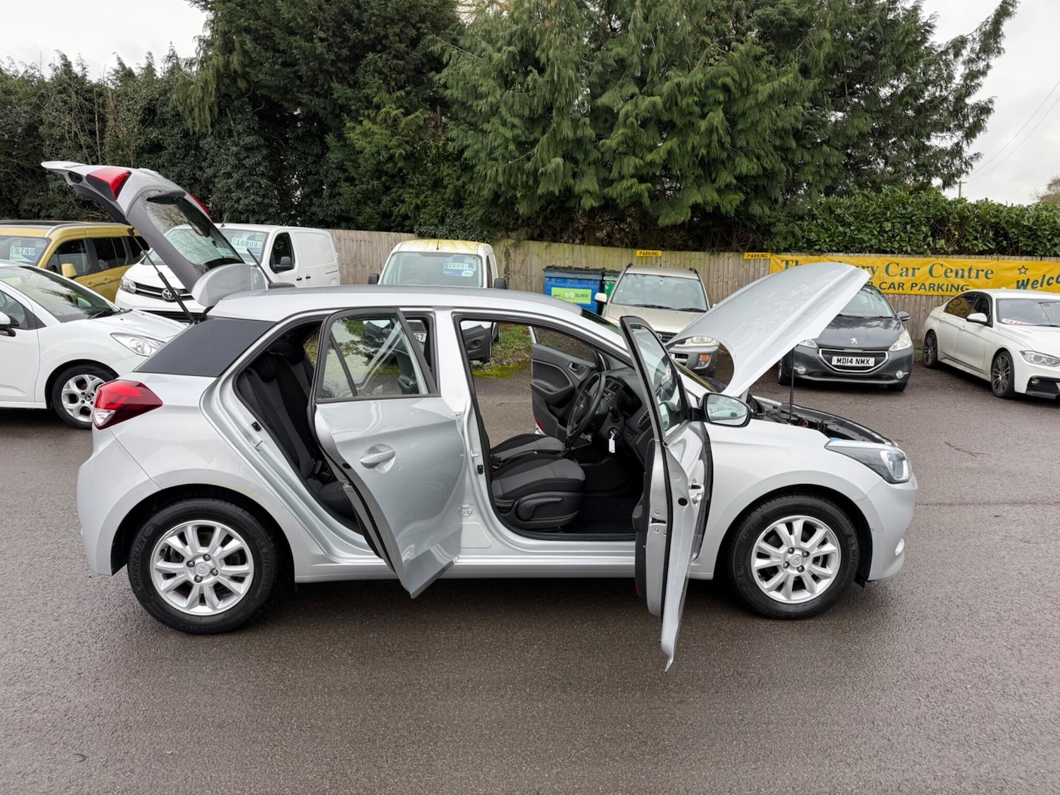 Used Hyundai i20 2018 for sale - 77386344: Photo 30