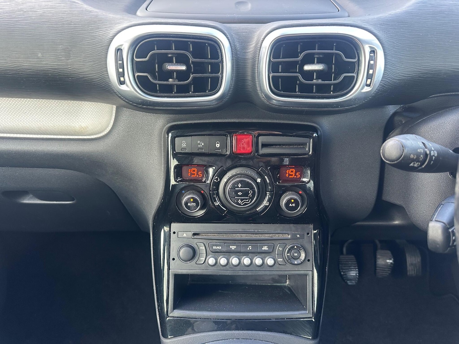 Used Citroen C3 Picasso 2015 for sale - 76976430: Photo 10