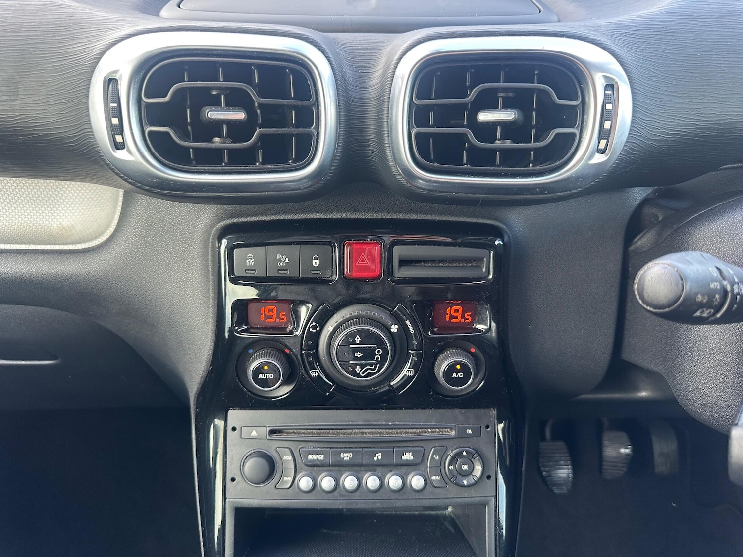 Used Citroen C3 Picasso 2015 for sale - 76976430: Photo 11