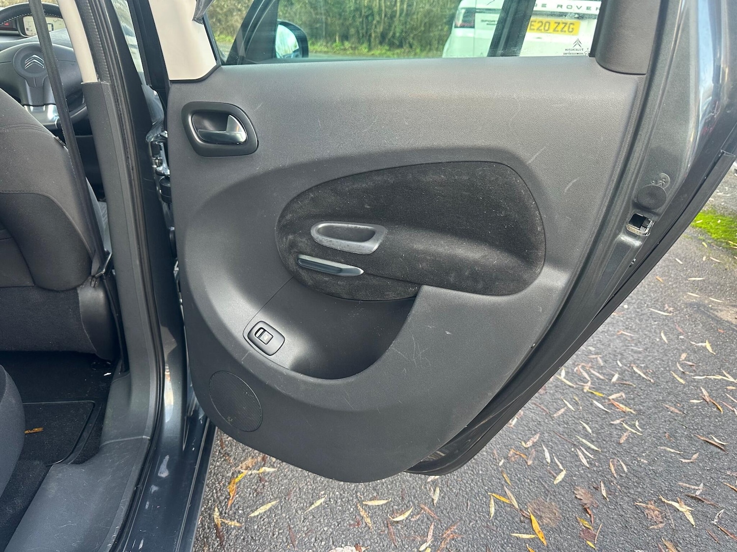 Used Citroen C3 Picasso 2015 for sale - 76976430: Photo 21