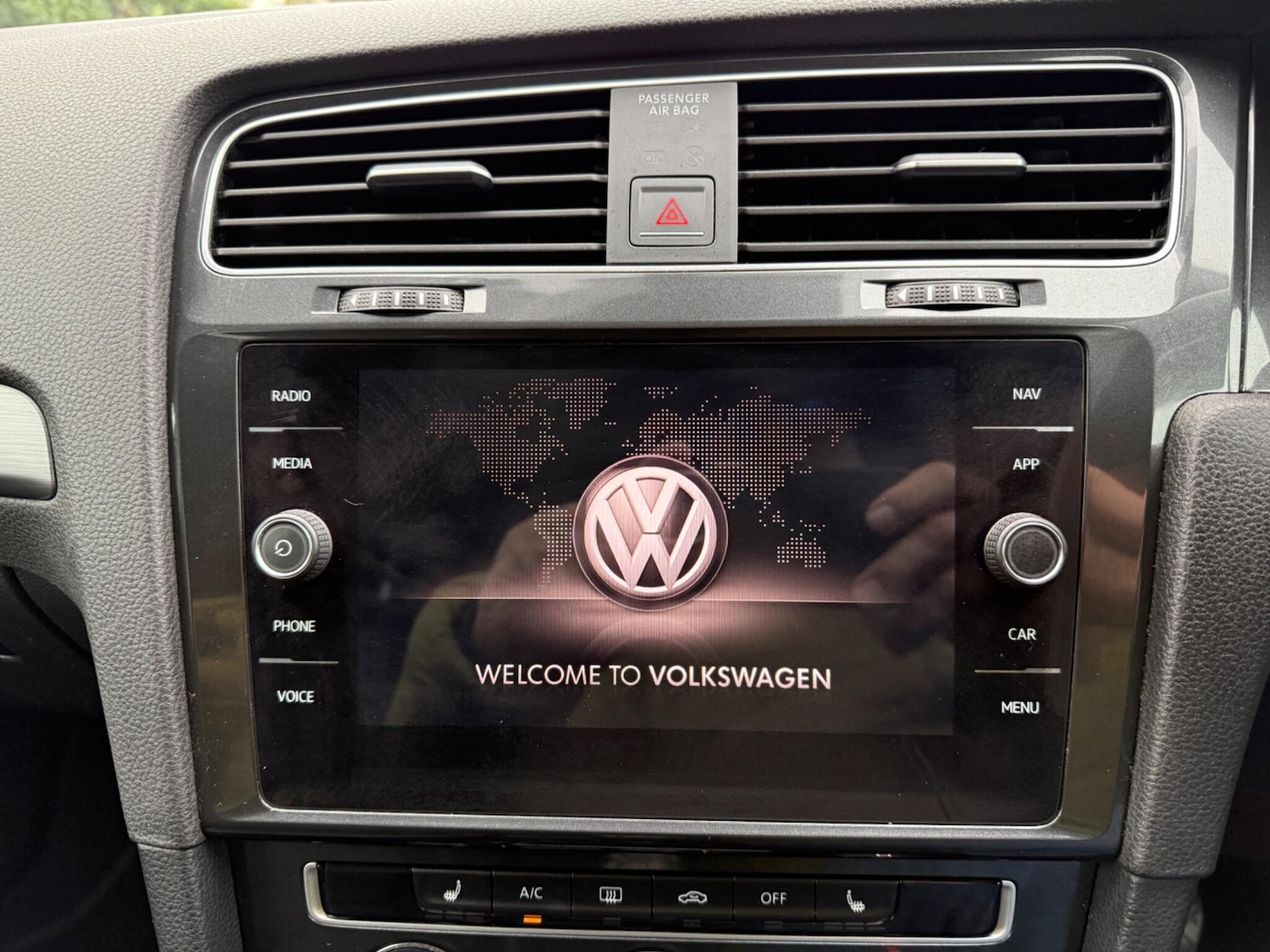 Used Volkswagen Golf 2017 for sale - 77410931: Photo 10