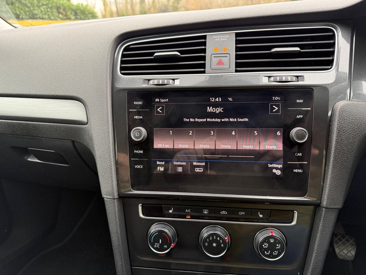 Used Volkswagen Golf 2017 for sale - 77410931: Photo 11