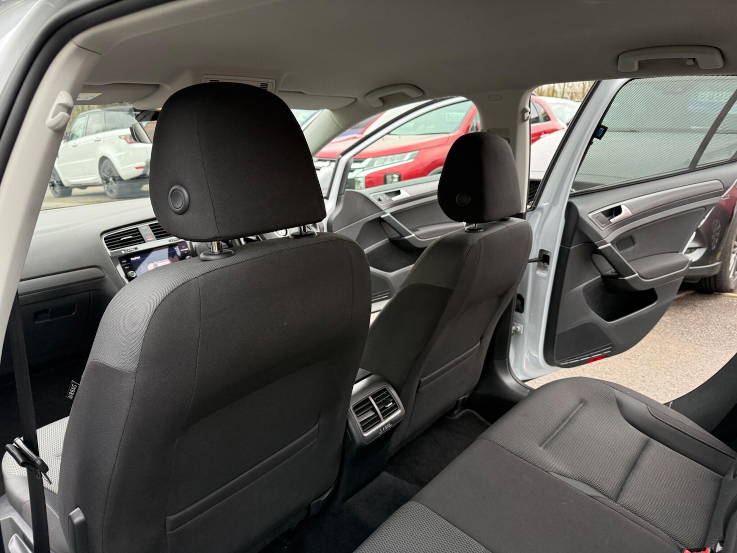 Used Volkswagen Golf 2017 for sale - 77410931: Photo 19