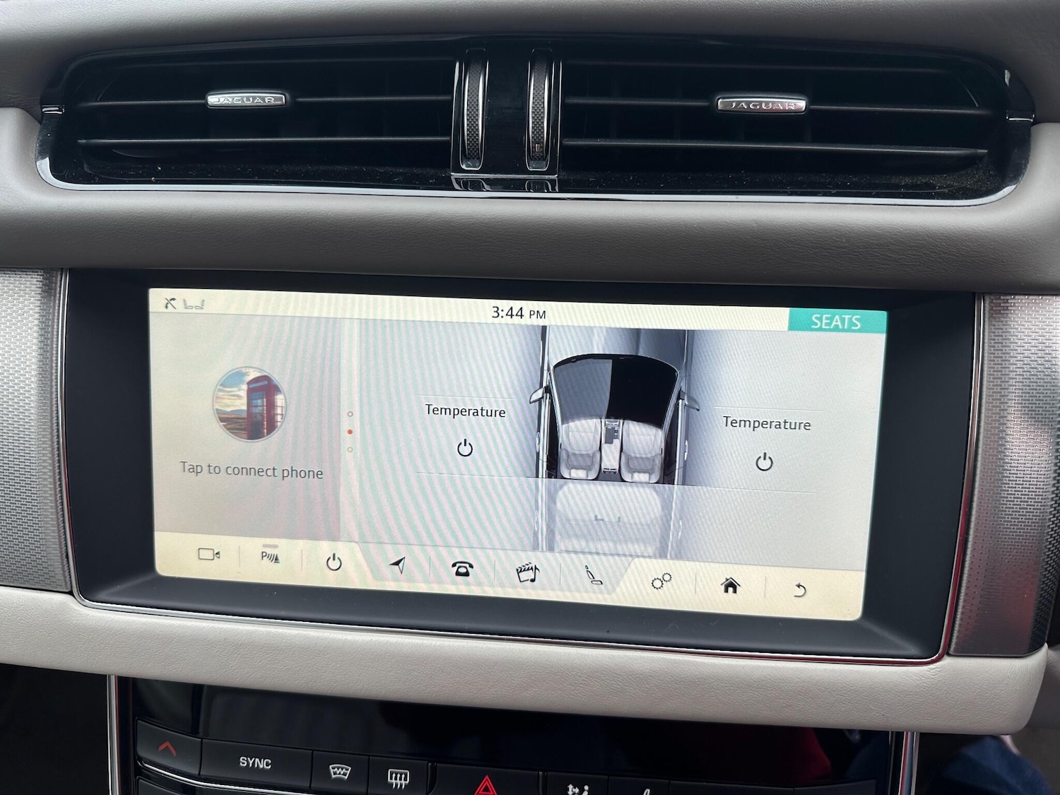 Used Jaguar XF 2018 for sale - 76085028: Photo 11