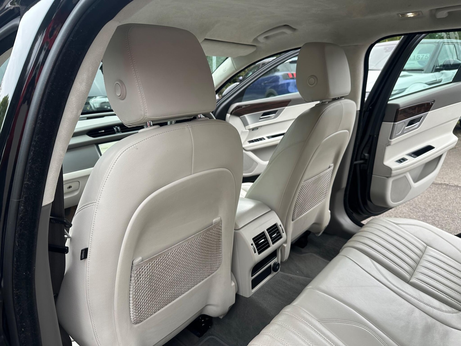 Used Jaguar XF 2018 for sale - 76085028: Photo 29