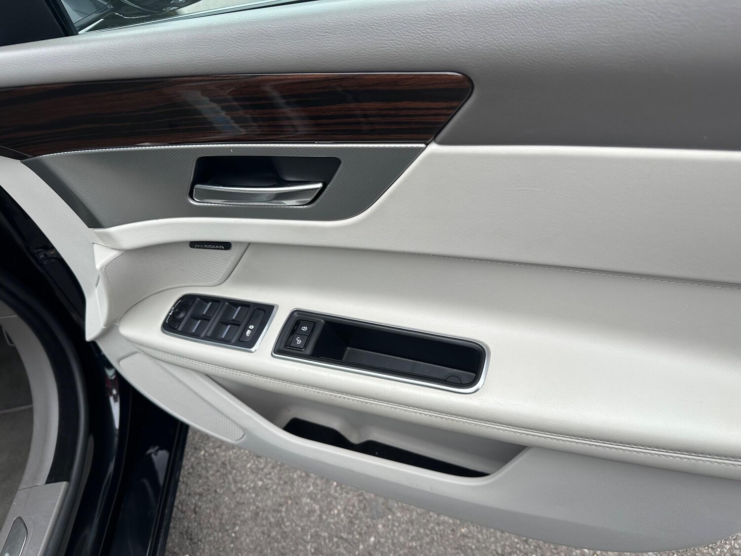 Used Jaguar XF 2018 for sale - 76085028: Photo 35