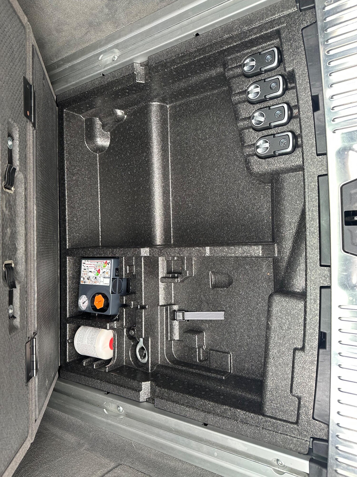 Used Jaguar XF 2018 for sale - 76085028: Photo 39