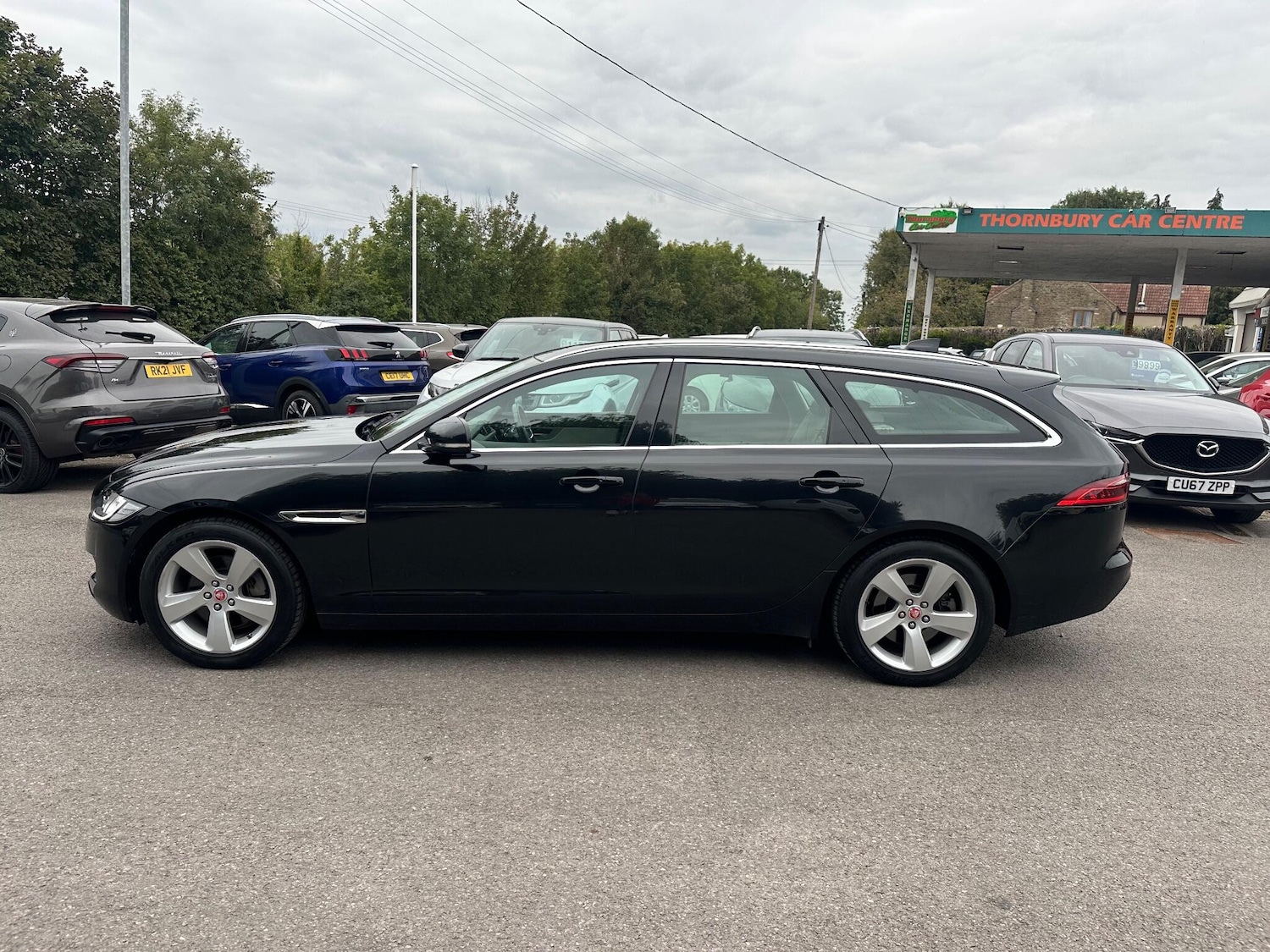 Used Jaguar XF 2018 for sale - 76085028: Photo 9