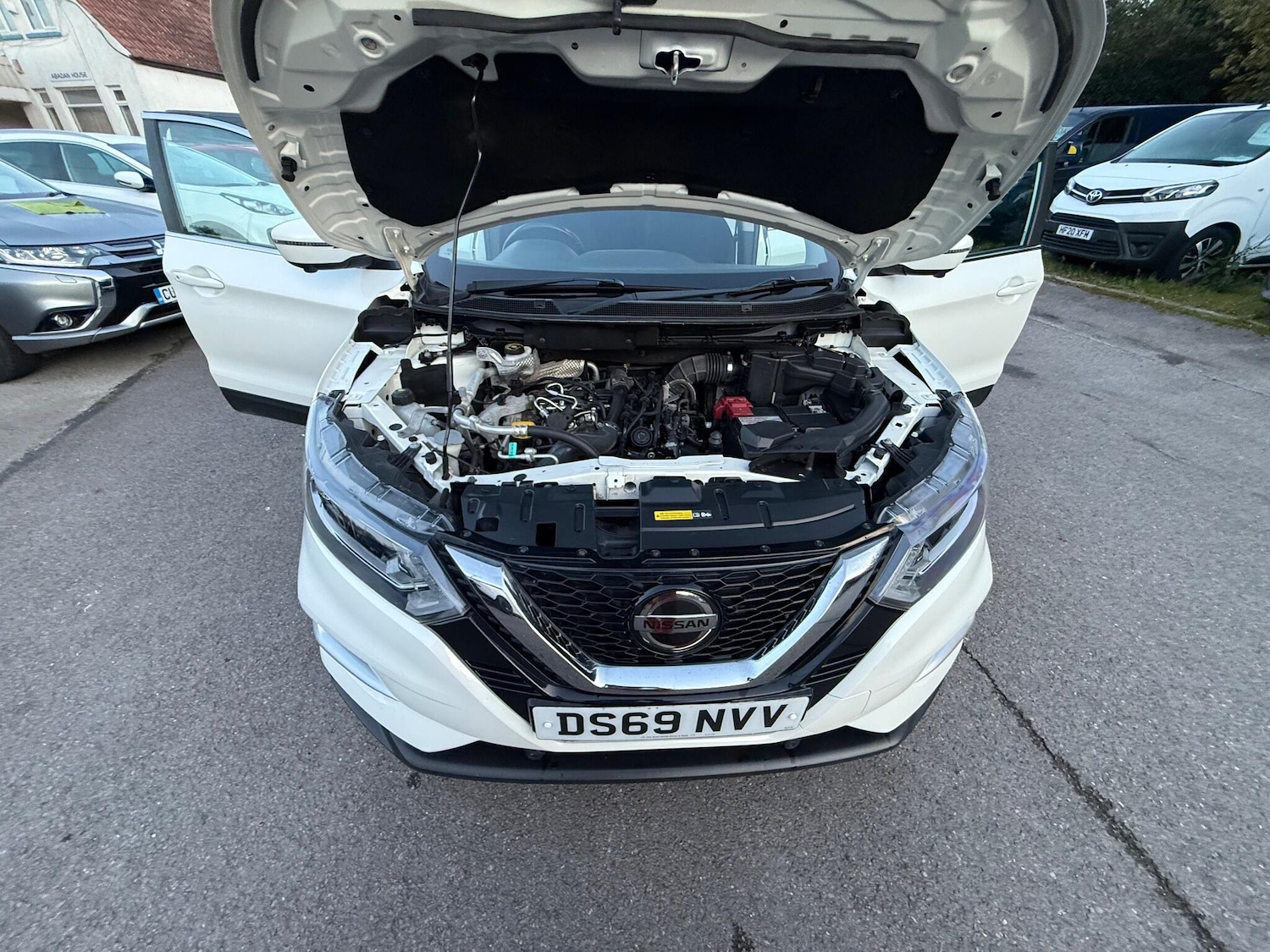 Used Nissan Qashqai 2020 for sale - 76398472: Photo 32