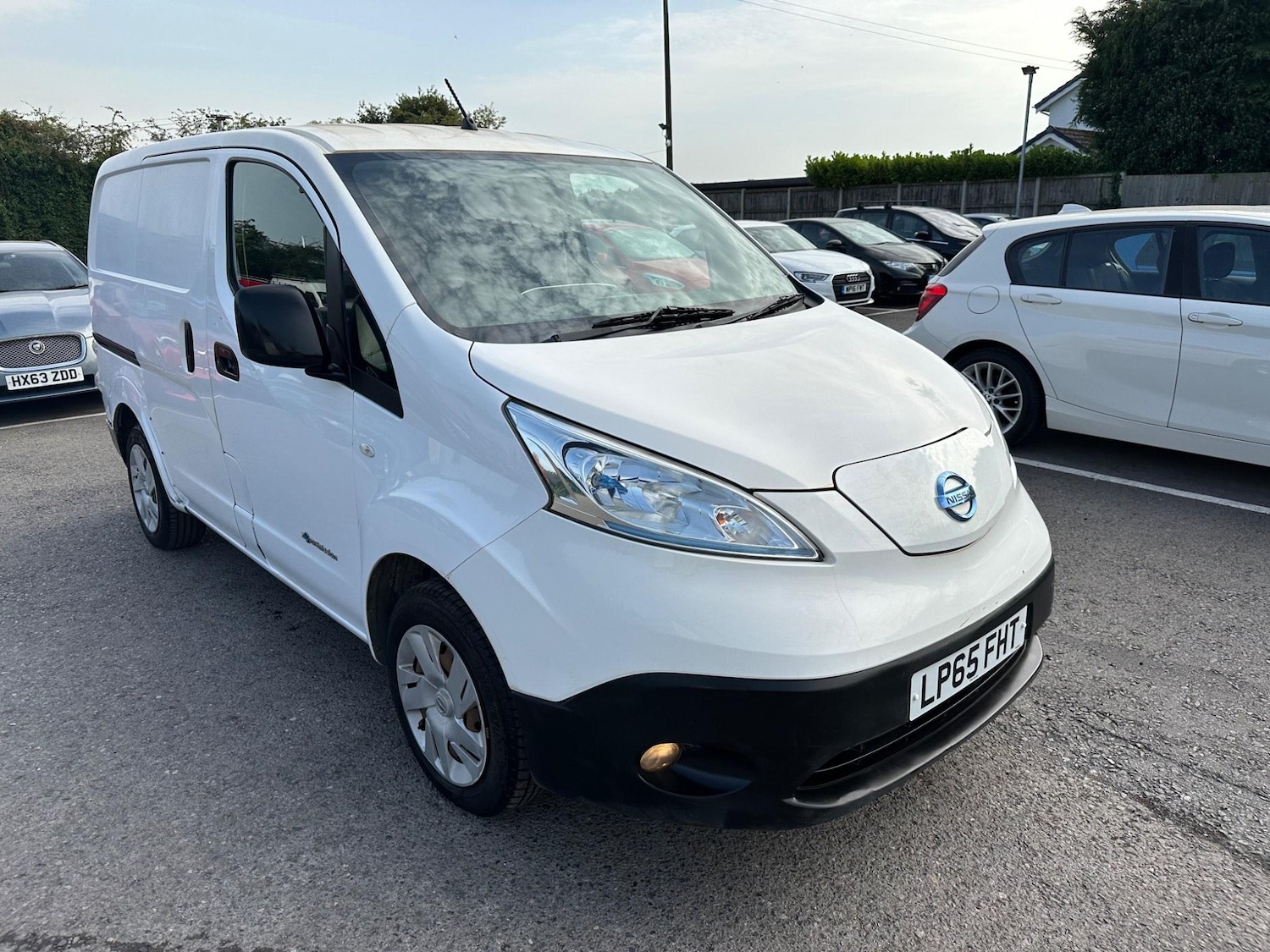 Used Nissan e-NV200 2016 for sale - 76550920: Photo 1