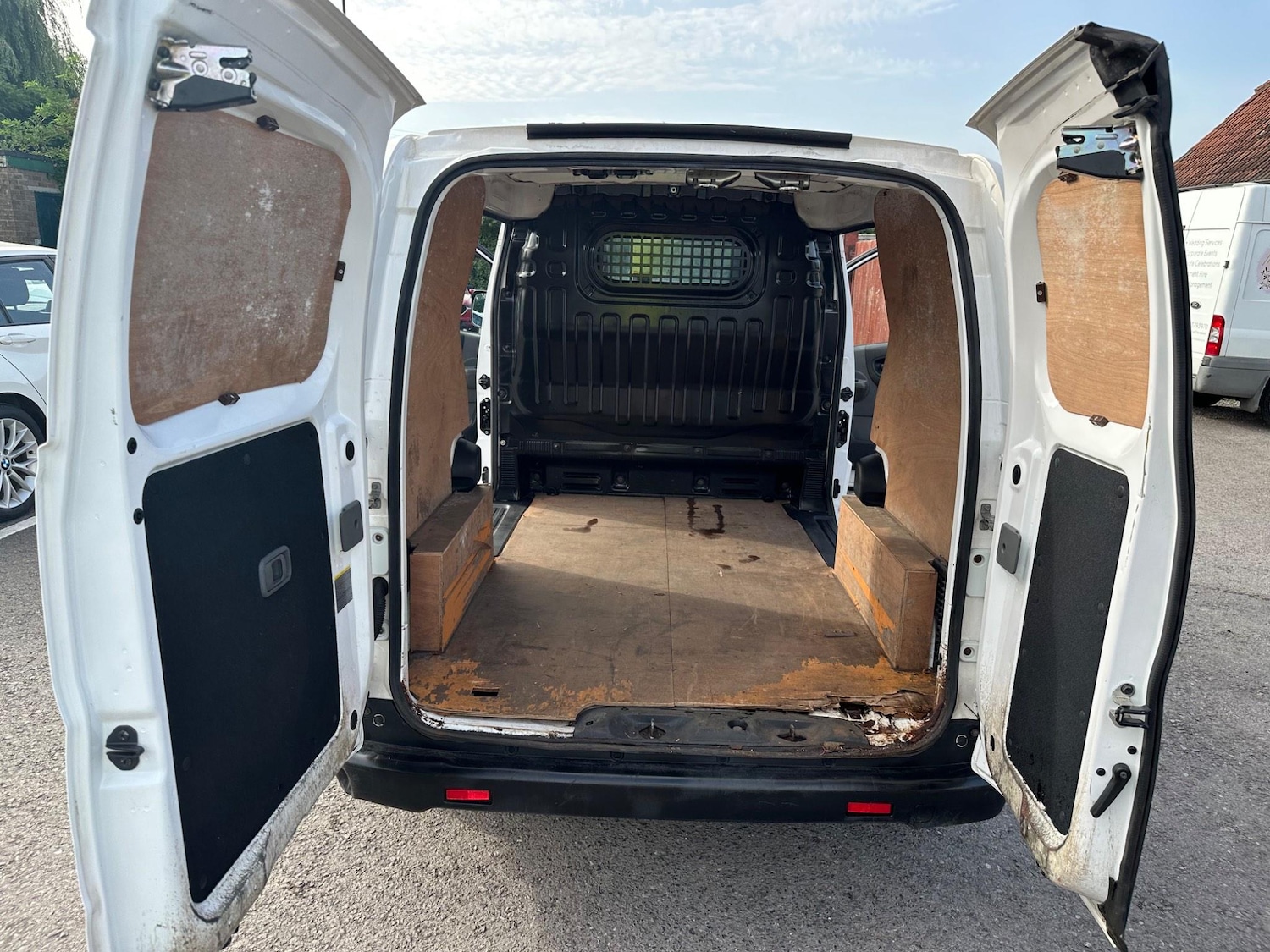 Used Nissan e-NV200 2016 for sale - 76550920: Photo 16