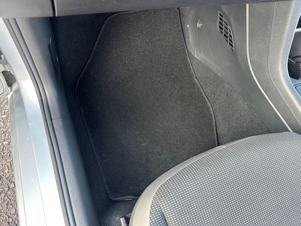 Used Volkswagen up! 2015 for sale - 74789077: Photo 13