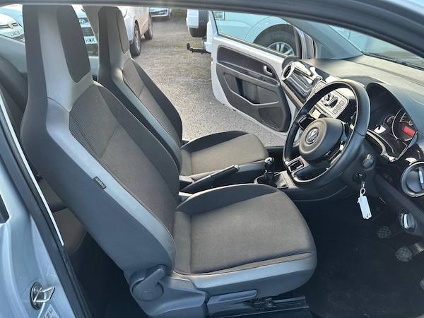 Used Volkswagen up! 2015 for sale - 74789077: Photo 17