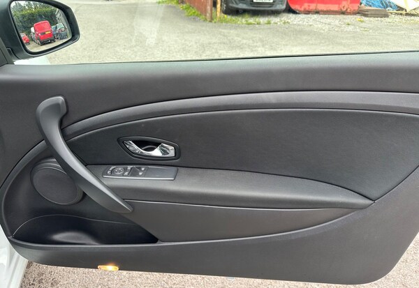 Used Renault Megane 2015 for sale - 72223184: Photo 28