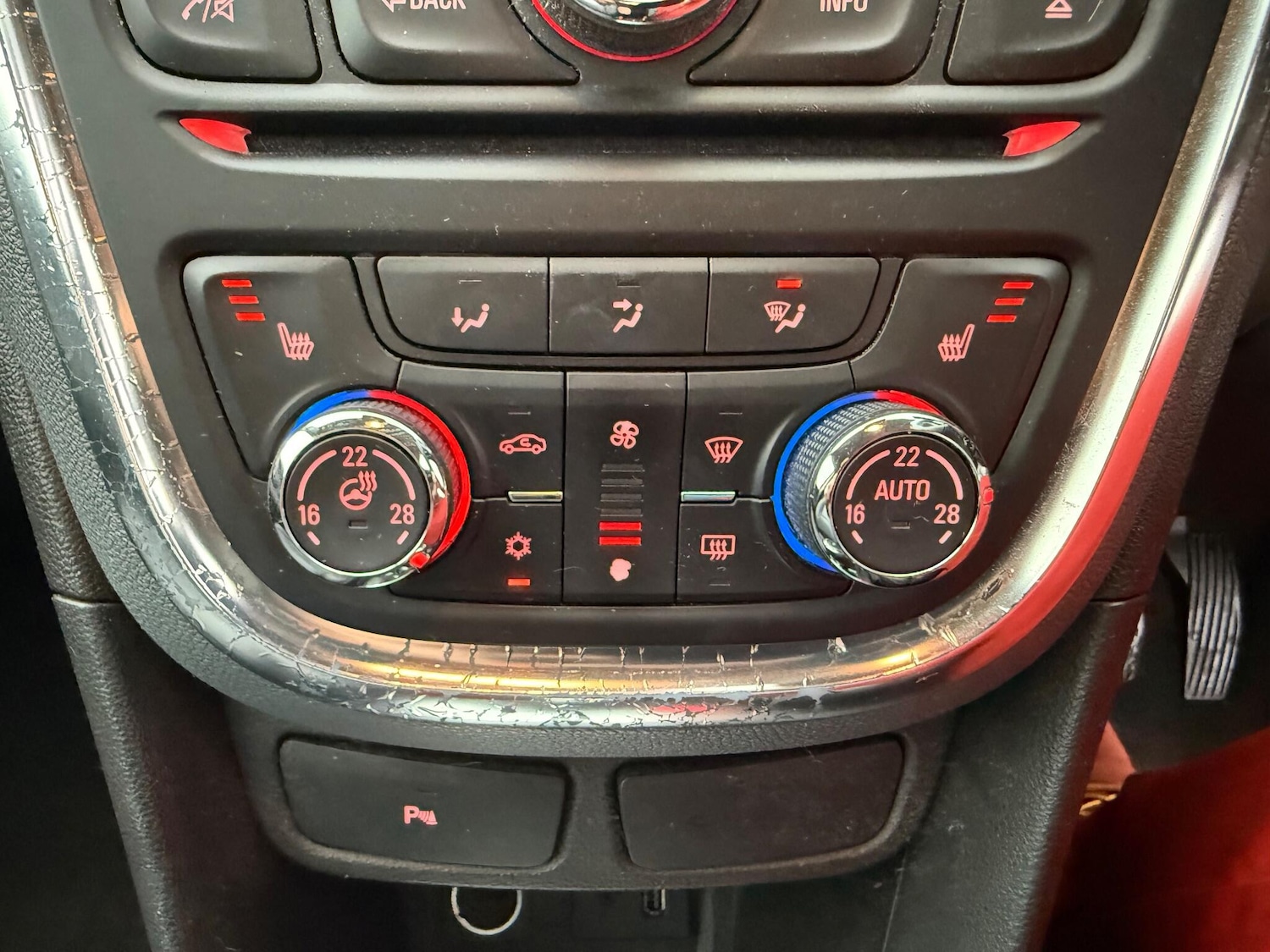 Used Vauxhall Mokka 2015 for sale - 76408809: Photo 13