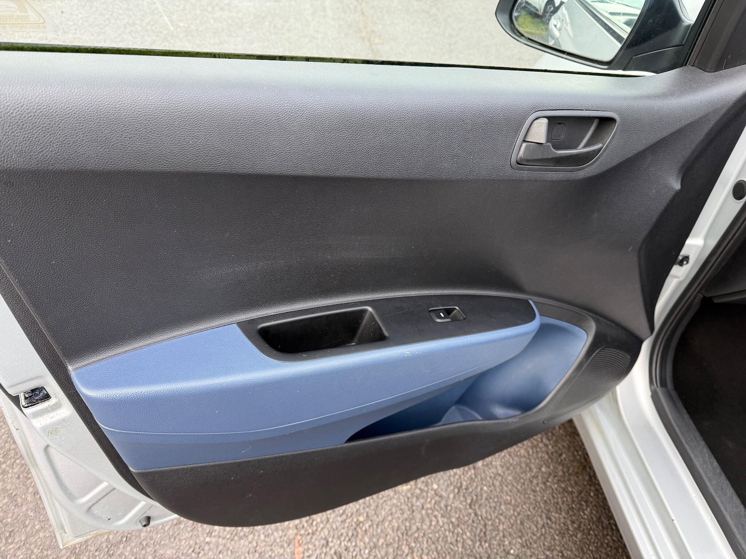 Used Hyundai i10 2014 for sale - 76990161: Photo 15