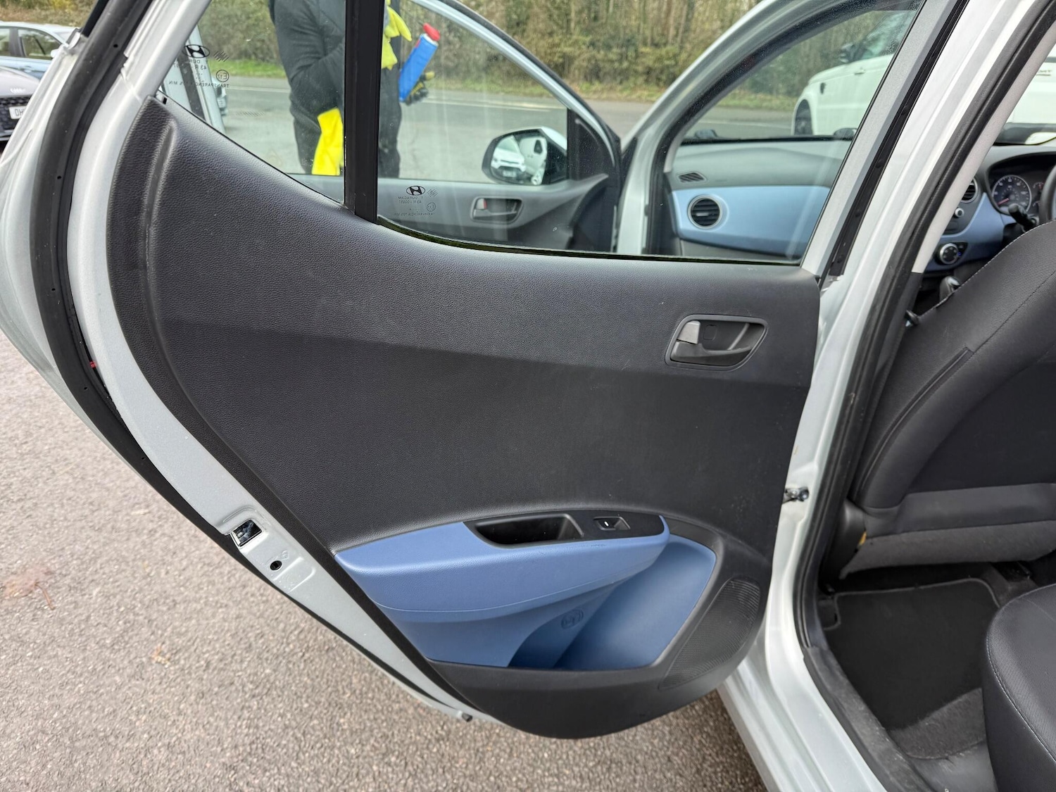 Used Hyundai i10 2014 for sale - 76990161: Photo 19