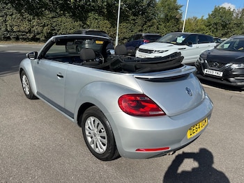 Used Volkswagen Beetle 2014 for sale - 76990220: Photo