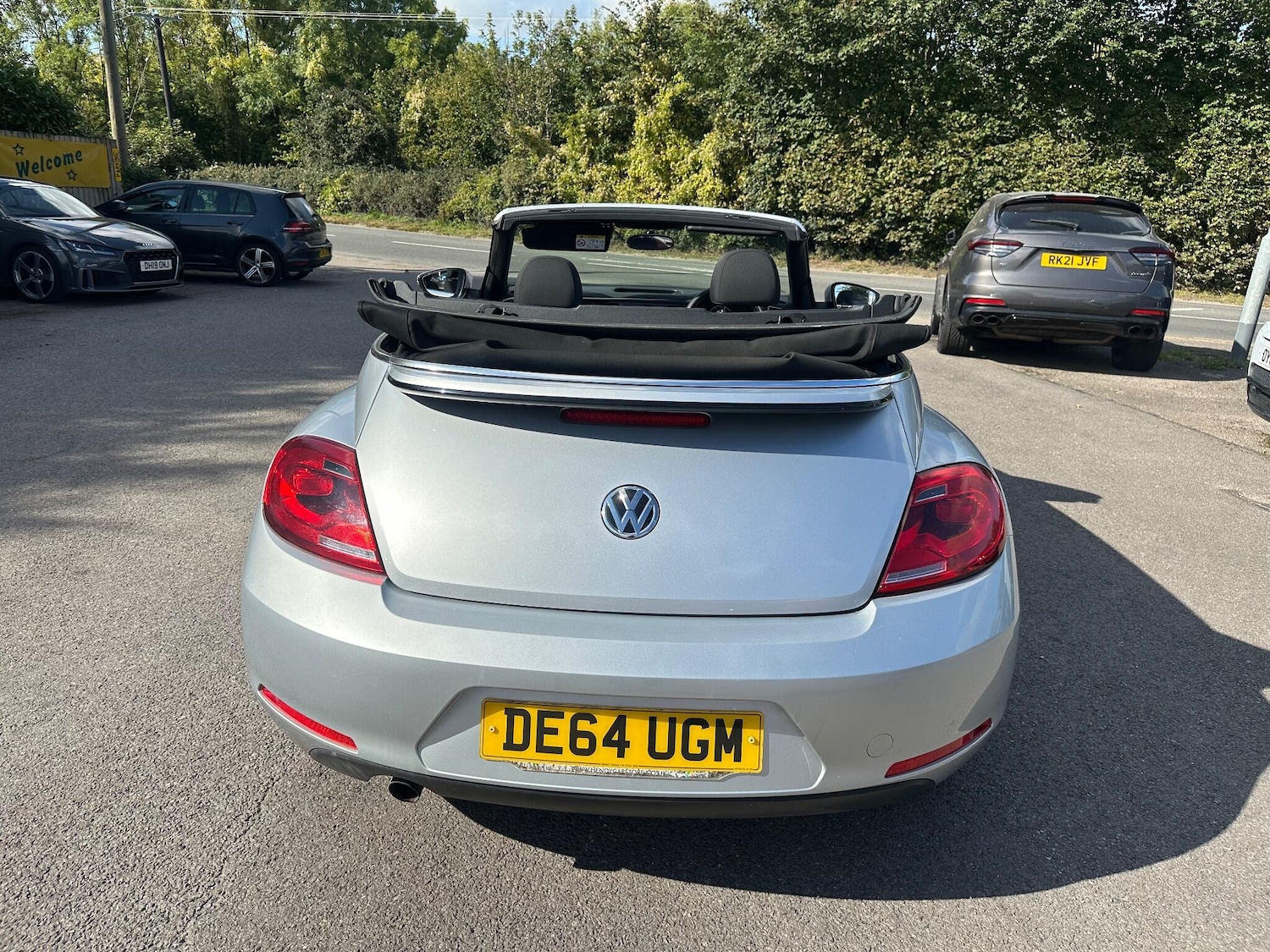 Used Volkswagen Beetle 2014 for sale - 76990220: Photo 5