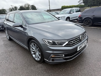 2017 (17) - 2.0 TDI SCR 190 R-Line 5dr DSG [Panoramic Roof]